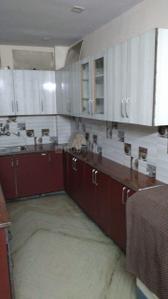 Kitchen Image of 950 Sq.ft 3 BHK Builder Floor for rent in Mayur Vihar Phase 1 New Delhi for Rs. 35000