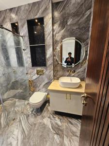 Bathroom Image of 2350 Sq.ft 3 BHK Builder Floor for sale in Sector 43 Gurgaon for Rs. 32500000