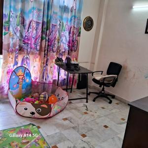 Bedroom Image of 1800 Sq.ft 3 BHK Builder Floor for rent in Rajouri Garden New Delhi for Rs. 42000