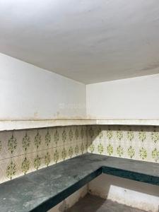 Kitchen Image of 800 Sq.ft 2 BHK Builder Floor for rent in Rajajipuram Lucknow for Rs. 8000