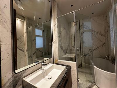Bathroom Image of 3600 Sq.ft 4 BHK Builder Floor for sale in Neeti Bagh New Delhi for Rs. 140000000