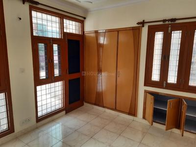 Bedroom Image of 1800 Sq.ft 3 BHK Apartment / Flat for rent in Sector 23 Dwarka New Delhi for Rs. 50000
