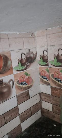 2nd floor  2 bhk vikash nagar near sarswati school Bathroom 1