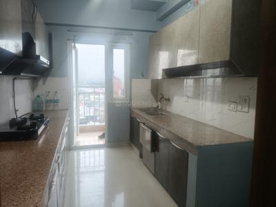 Kitchen Image of 1800 Sq.ft 3 BHK Builder Floor for rent in Paramount Golfforeste Villas, Surajpur Greater Noida for Rs. 30000