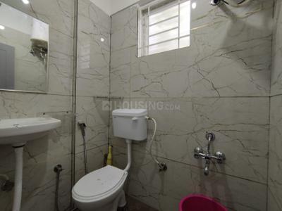 Bathroom Image of 600 Sq.ft 1 BHK Apartment / Flat for rent in Whitefield Bengaluru for Rs. 20000