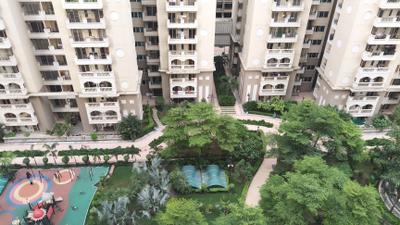 Balcony Image of 1700 Sq.ft 3 BHK Apartment / Flat for sale in Purvanchal Royal City, Chi V Greater Noida for Rs. 18000000