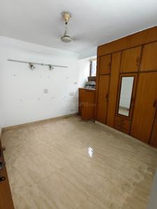 Bedroom Image of 1200 Sq.ft 3 BHK Apartment / Flat for sale in Karishma Apartment, Patparganj New Delhi for Rs. 17500000