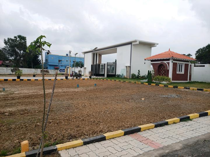 Residential 660 Sqft Plot for sale at Red Hills, Chennai Property ID