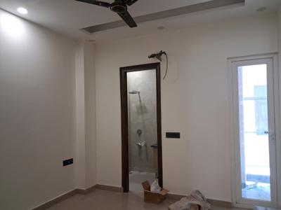 Bedroom Image of 1350 Sq.ft 3 BHK Builder Floor for sale in Paschim Vihar New Delhi for Rs. 29000000