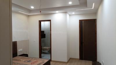 Bedroom Image of 1850 Sq.ft 4 BHK Builder Floor for sale in Laxmi Nagar New Delhi for Rs. 22500000