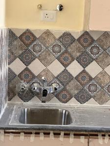 Kitchen Image of 822 Sq.ft 2 BHK Apartment / Flat for sale in Signature Global Park 2 And 3, Sector 36 Sohna for Rs. 8000000