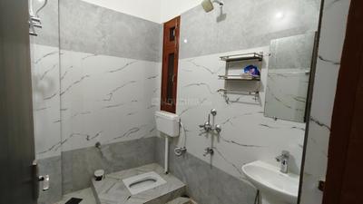 Bathroom Image of 1300 Sq.ft 2 BHK Builder Floor for rent in Krishna Nagar Shahjahanpur for Rs. 11000