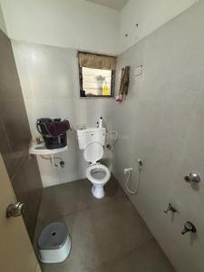 Bathroom Image of 1305 Sq.ft 3 BHK Apartment / Flat for sale in Binori Sampada, Bopal Ahmedabad for Rs. 6500000