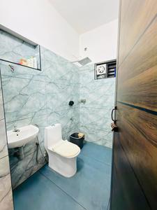 Bathroom Image of 2000 Sq.ft 2 BHK Independent House for rent in Koottuli Kozhikode for Rs. 30000