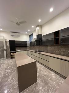 Kitchen Image of 4500 Sq.ft 4 BHK Builder Floor for sale in Sarvodaya Enclave New Delhi for Rs. 152500000