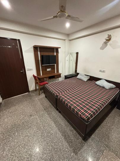Sector 40 Bedroom 1