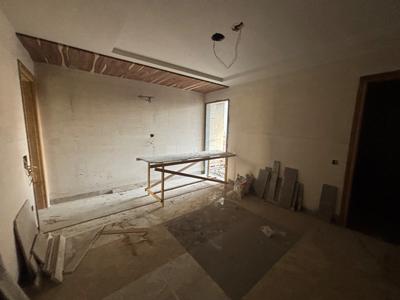 Bedroom Image of 1900 Sq.ft 3 BHK Builder Floor for sale in Mansarover Garden New Delhi for Rs. 40000000