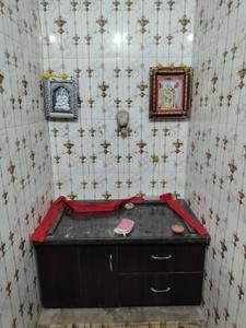 Bathroom Image of 1300 Sq.ft 2 BHK Independent House for rent in Kismatpur Hyderabad for Rs. 20000