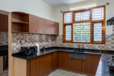 Kitchen Image of 1200 Sq.ft 2 BHK Apartment / Flat for rent in Richmond Town Bengaluru for Rs. 80000