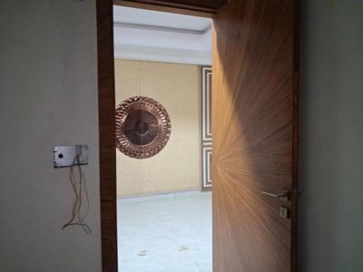 Bedroom Image of 1600 Sq.ft 3.5 BHK Apartment / Flat for sale in DM Infra, Sector 104 Noida for Rs. 6500000