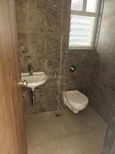 Bathroom Image of 1015 Sq.ft 2 BHK Apartment / Flat for rent in Metropark County, Balewadi Pune for Rs. 30000