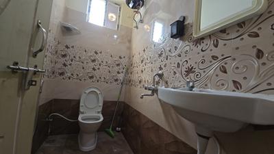 Image of 1280 Sq.ft 2 BHK Apartment / Flat for rent in Kondapur, Hyderabad for Rs. 26500