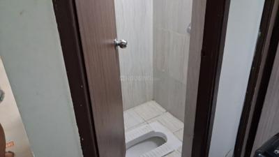 Bathroom Image of 700 Sq.ft 1 BHK Apartment / Flat for rent in Dreams Aakruti, Hadapsar Pune for Rs. 18000