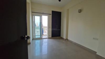 Bedroom Image of 1250 Sq.ft 2 BHK Apartment / Flat for sale in Mahagun Moderne, Sector 78 Noida for Rs. 17000000
