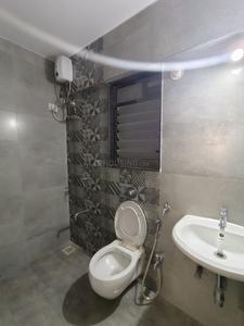 Bathroom Image of 600 Sq.ft 1 BHK Apartment / Flat for rent in Sheth Enclave 6th To 10th Floor, Ghatkopar West Mumbai for Rs. 40000