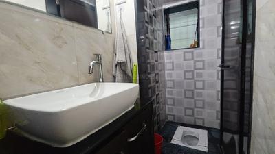 Bathroom Image of 550 Sq.ft 1 BHK Apartment / Flat for sale in Kalwa Thane for Rs. 7000000