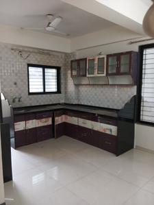 Kitchen Image of 1800 Sq.ft 3 BHK Apartment / Flat for rent in Khamla Nagpur for Rs. 28000