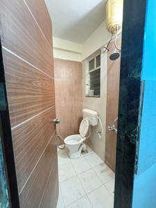 Bathroom Image of 1050 Sq.ft 2 BHK Apartment / Flat for rent in Essen Shonest Towers, Wakad Pune for Rs. 29000