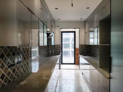 Kitchen Image of 1650 Sq.ft 3 BHK Builder Floor for sale in Sector 45 Gurgaon for Rs. 31500000