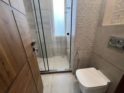 Bathroom Image of 2000 Sq.ft 4 BHK Builder Floor for rent in Janakpuri New Delhi for Rs. 74000