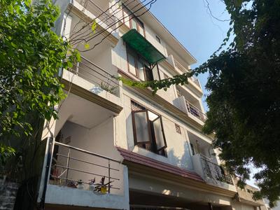 4 BHK Independent Builder Floor