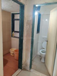 Bathroom Image of 600 Sq.ft 1 BHK Apartment / Flat for rent in Haware Citi, Kasarvadavali Thane for Rs. 21000