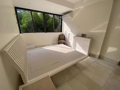 Bedroom Image of 1750 Sq.ft 3 BHK Apartment / Flat for rent in Malabar Hill Mumbai for Rs. 350000