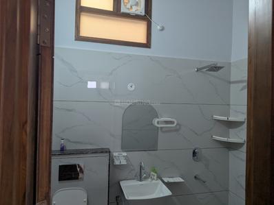 Bathroom Image of 2000 Sq.ft 3 BHK Builder Floor for rent in Gandhi Colony Muzaffarnagar for Rs. 20000