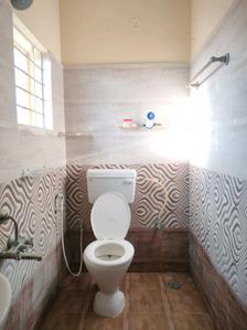 Common Bathroom Image of 450 Sq.ft 1 BHK Independent House for rent in Doddanagamangala Bengaluru for Rs. 11000