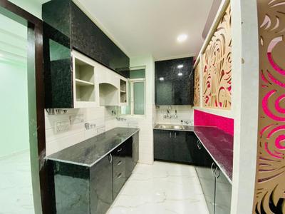 Kitchen Image of 1450 Sq.ft 3 BHK Apartment / Flat for sale in Capital Home 102, Sector 102 Noida for Rs. 6900000