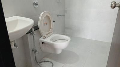 Image of 930 Sq.ft 2 BHK Apartment / Flat for rent in La Centra Phase 1, Tathawade, Pune for Rs. 27000