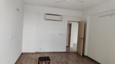 Bedroom Image of 2778 Sq.ft 4 BHK Apartment / Flat for rent in Experion The Heartsong, Sector 108 Gurgaon for Rs. 65000
