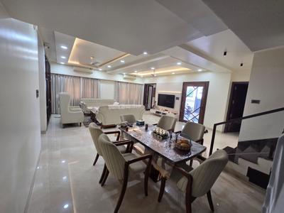 Hall Image of 5500 Sq.ft 4 BHK Villa for sale in Tifra Bilaspur for Rs. 47500000