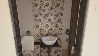 Image of 891 Sq.ft 1.5 BHK Apartment / Flat for rent in Alamdar Al Fatema Heights, Umerkhadi, Mumbai for Rs. 65000