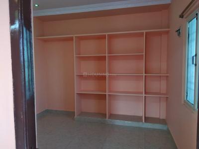 Bedroom Image of 850 Sq.ft 2 BHK Apartment / Flat for rent in Payakapuram Vijayawada for Rs. 10000