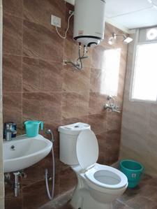 Image of 1375 Sq.ft 3.5 BHK Apartment / Flat for sale in Amrapali Crystal Homes Phase 1, Sector 76, Noida for Rs. 17200000