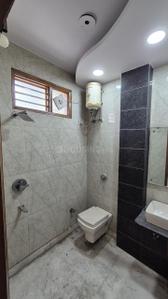 Bathroom Image of 850 Sq.ft 2 BHK Builder Floor for sale in Shalimar Bagh New Delhi for Rs. 9500000