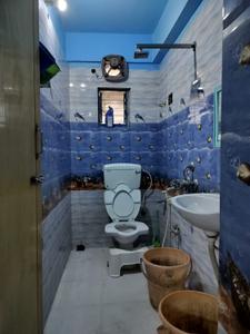 Bathroom Image of 1018 Sq.ft 2.5 BHK Apartment / Flat for sale in Keshtopur Kolkata for Rs. 4100000