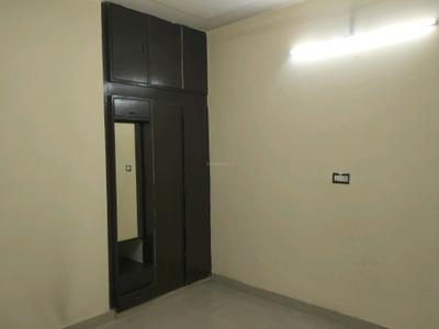 Bedroom Image of 1200 Sq.ft 3 BHK Apartment / Flat for sale in GH 14 DDA MIG, Paschim Vihar New Delhi for Rs. 13700000