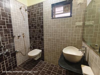 Bathroom Image of 2000 Sq.ft 4 BHK Duplex for rent in Gotri Vadodara for Rs. 25000